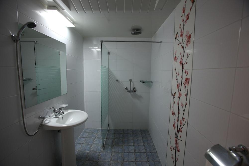 Hill House Seoul Myeongdong Hotel Exterior photo