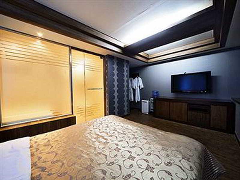 Hill House Seoul Myeongdong Hotel Exterior photo